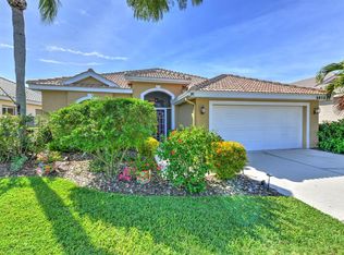 6852 Superior Street Cir, Sarasota, FL 34243