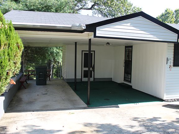4th image of 2805 Siener Ln