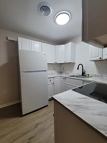 739 Main St #1 Photo 1