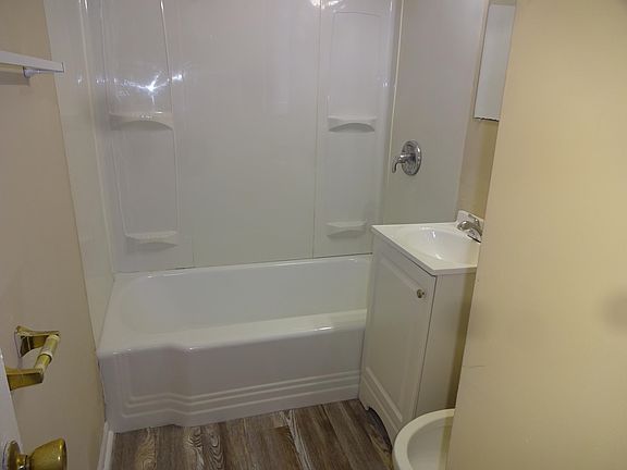5th image of 1203 Ashland Ave