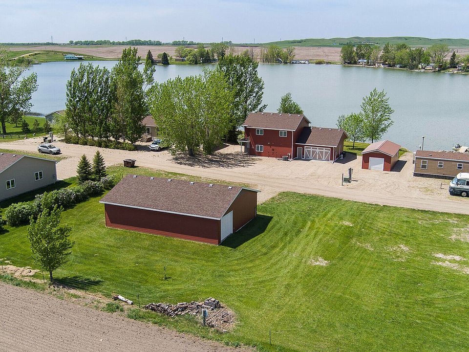 1st image of 174 Shoreline Dr S
