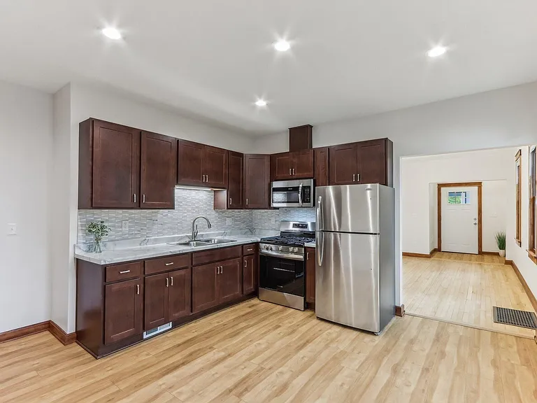 351 E Deer Pl #A — Photo 15