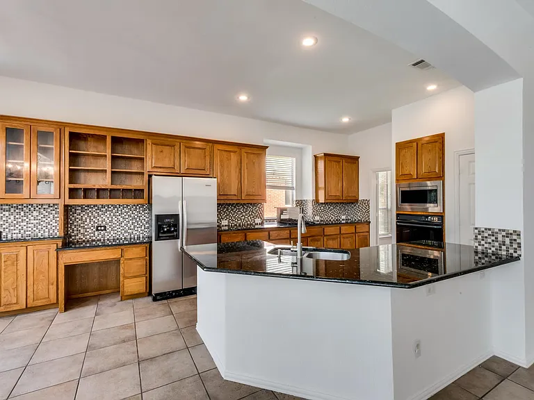3105 Mill Ridge Dr — Photo 8