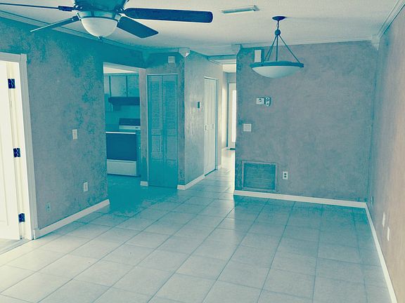 5th image of 1116 Alladin Dr
