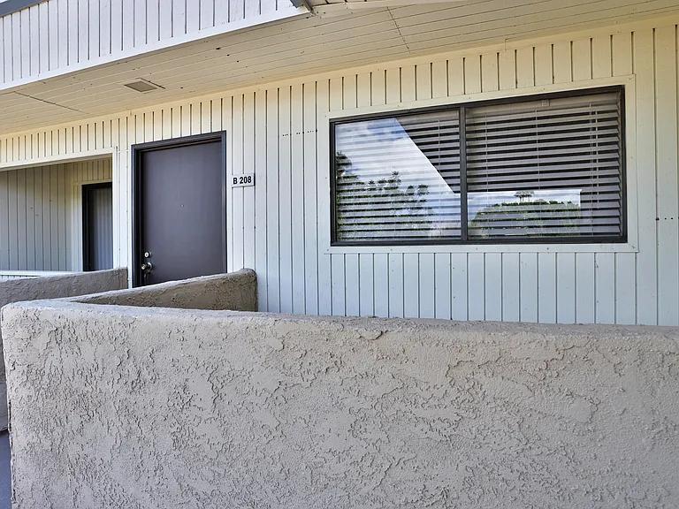 2820 N Arcadia Ct #B208 — Photo 8