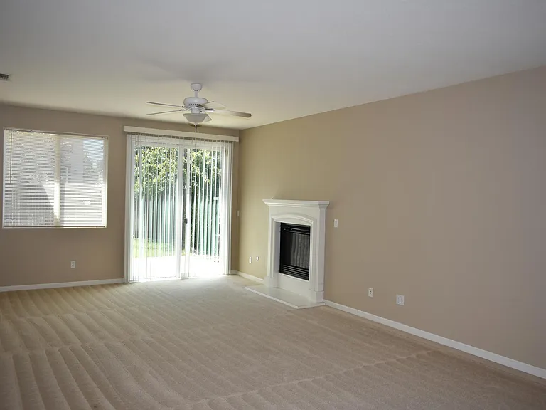 484 Beckman Way — Photo 17