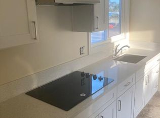 5110 W El Segundo Blvd APT 9B, Hawthorne, CA 90250