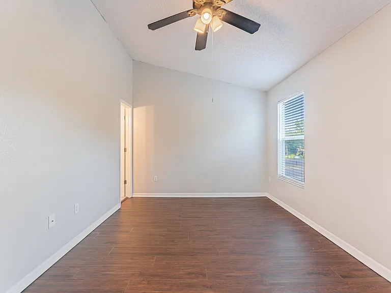 4304 Deermont Cir — Photo 21