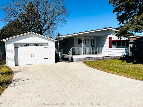 21 Velma St, Strathroy Caradoc, ON N7G 3L2