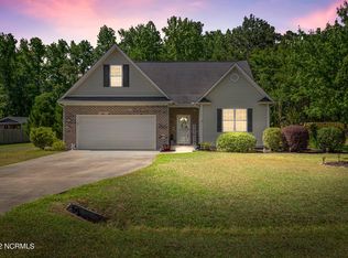 72 Schoolview Dr, Rocky Point, NC 28457