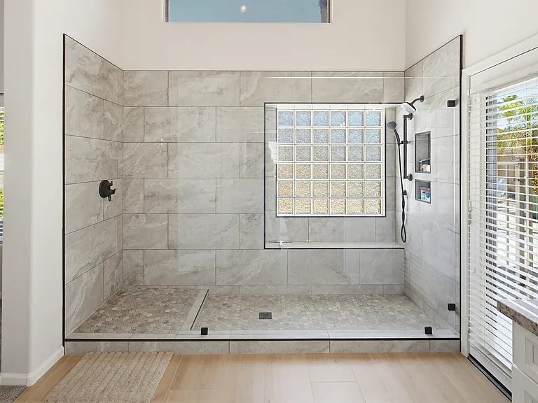 12516 W Solano Dr — Photo 38