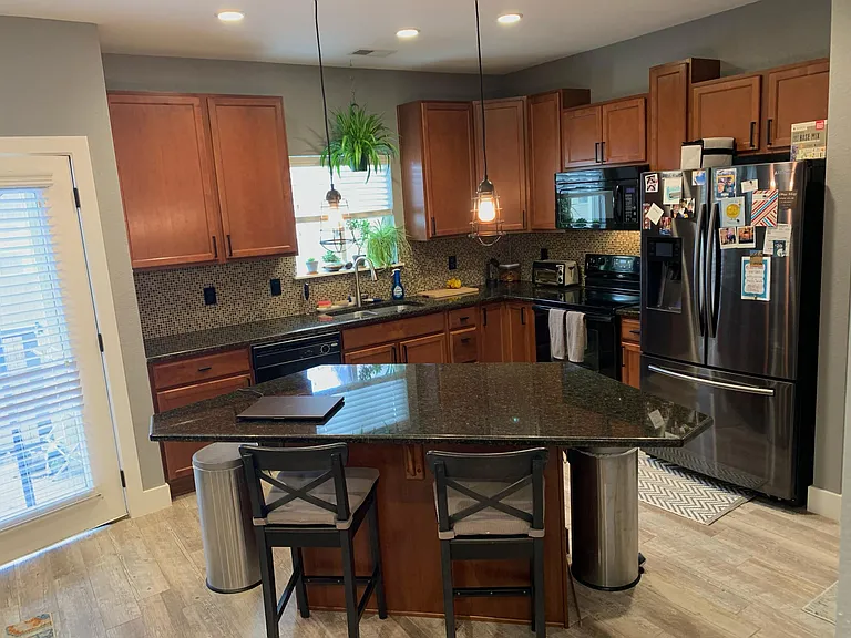 11209 Colony Cir — Photo 2