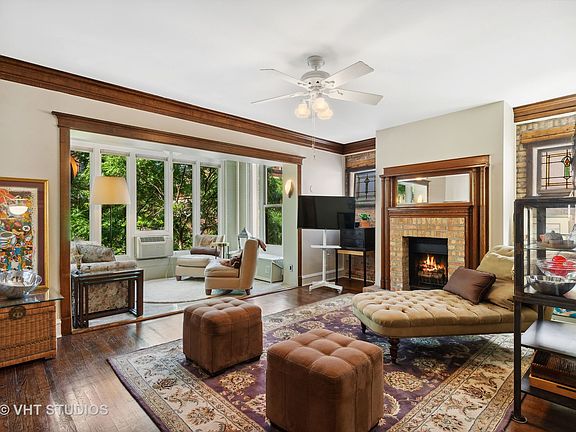 5th image of 3755 N Pine Grove Ave #2