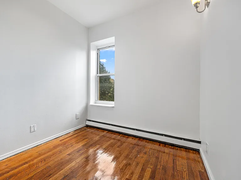 5 Linden Blvd #3A — Photo 5
