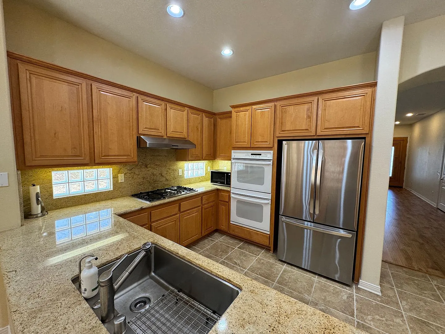Remodeled one story home in Rancho Conejo — Photo 4