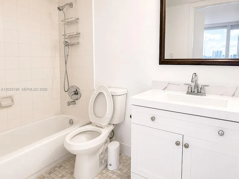 7601 E Treasure Dr #1505 — Photo 19