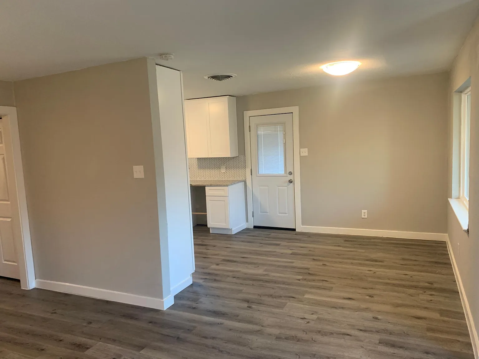 2 bed, 946 sqft, $1,750 — Photo 4