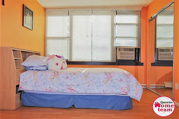 Sold by Keller Williams Realty Landmark II | media 10