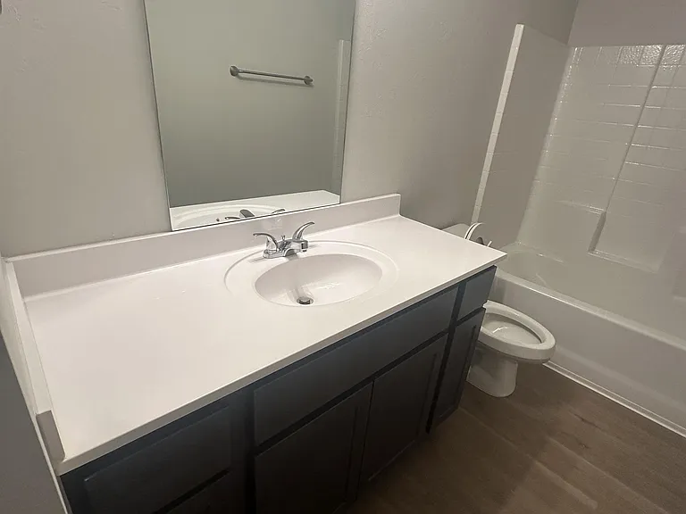 1002 Ichabod Cir — Photo 32