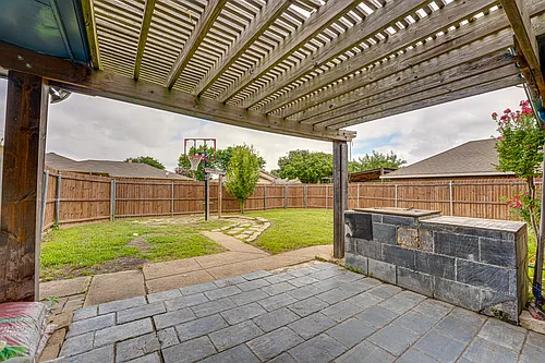 917 Meadowgate Dr Photo 1