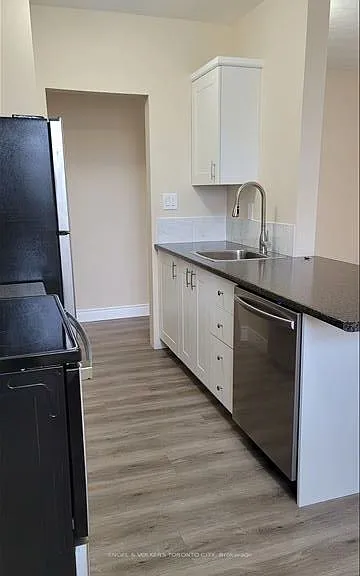 416 E 42nd St #208 — Photo 5