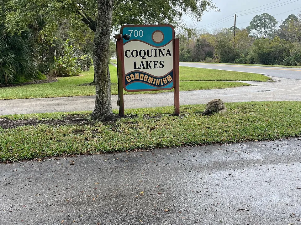 700 W Pope Rd
