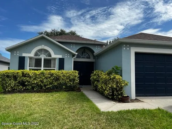 4077 Four Lakes Dr, Melbourne, FL 32940