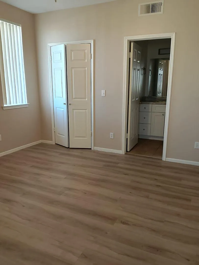 Building Photo - 7009 E Acoma Dr #2041