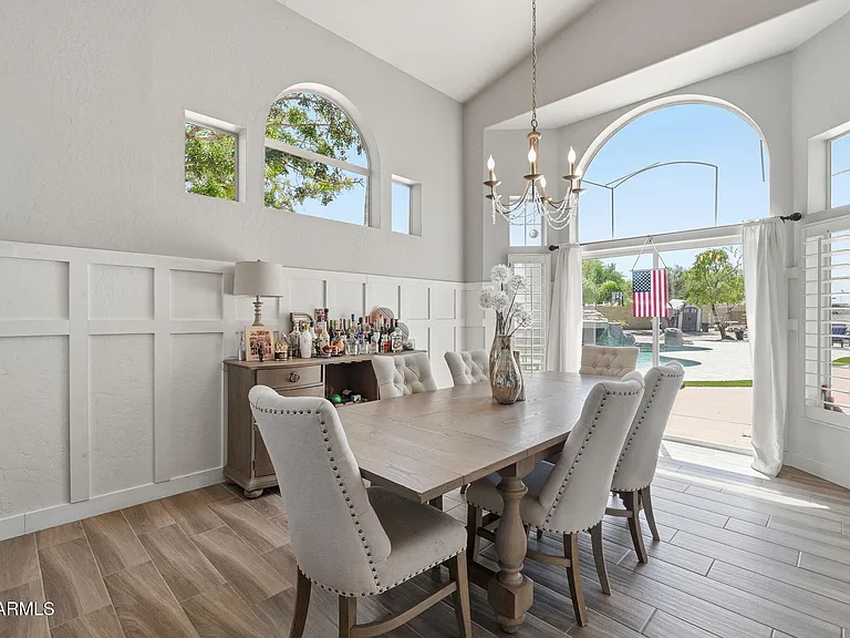 2575 E Drake St — Photo 13