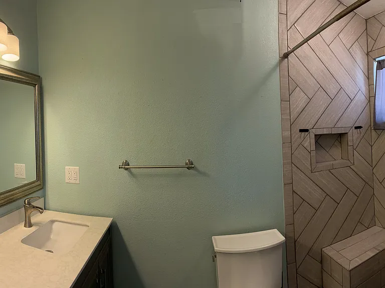 Mount Ararat Dr — Photo 21