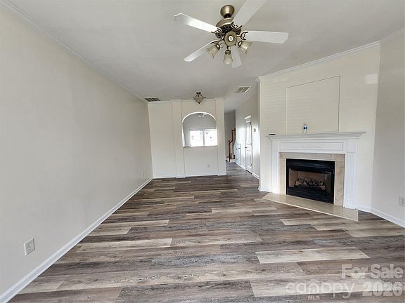 5th image of 824 Gentlewinds Ct