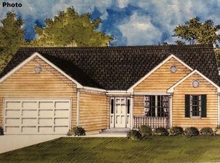 121 Holly Ridge Dr, Moyock, NC 27958