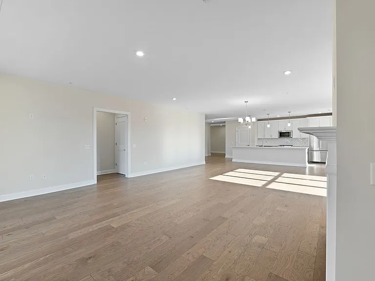 5233 Highpointe Lakes Dr #401 — Photo 33