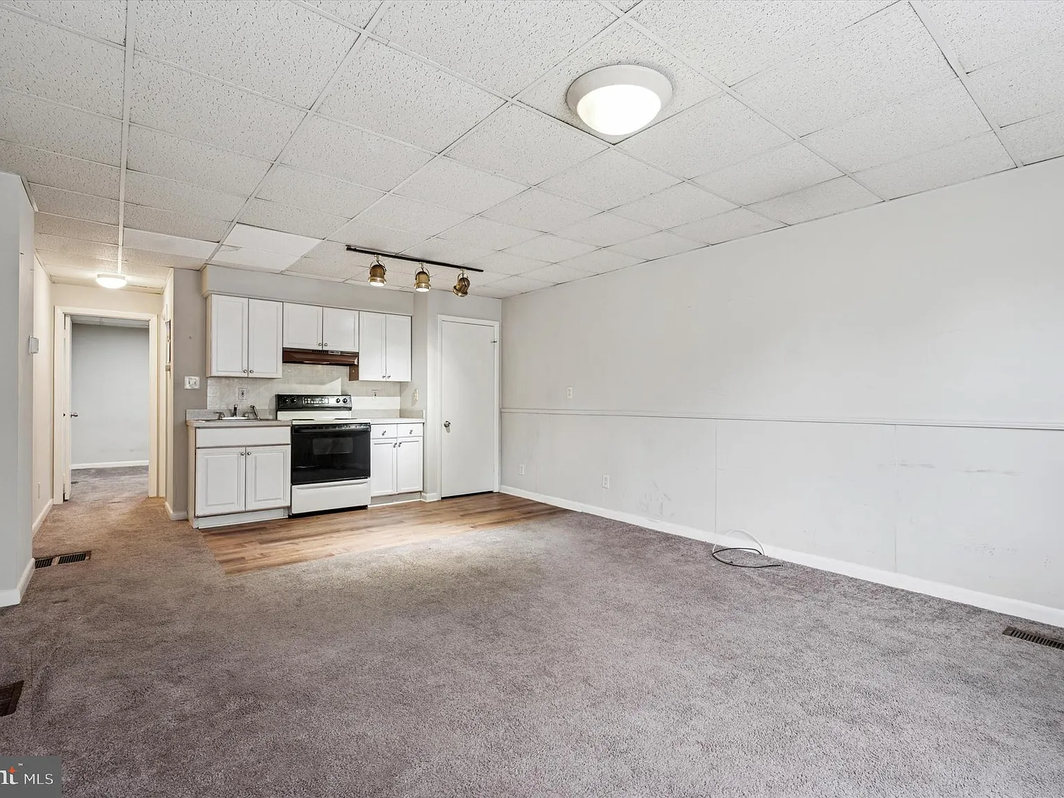 1 bed, 725 sqft, $1,015 — Photo 4