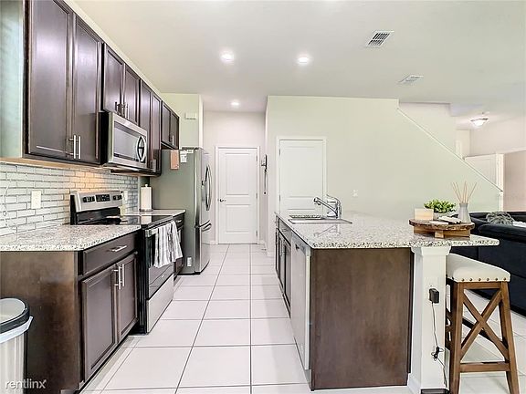 4th image of 3832 Corona Ct
