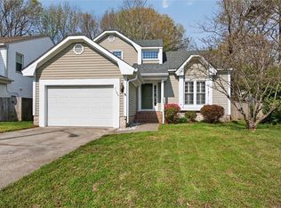 1100 Woodsmans Ct, Chesapeake, VA 23320
