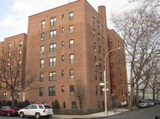 2nd image of 711 Montauk Ct APT 6J