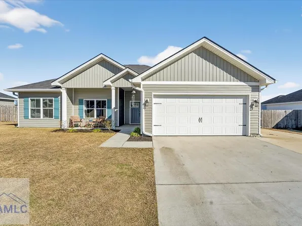 151 Stout Ln, Hinesville, GA 31313