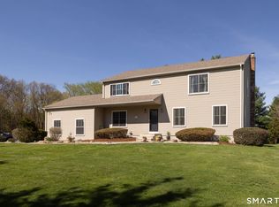 5 Pondside Place, Cheshire, CT 06410