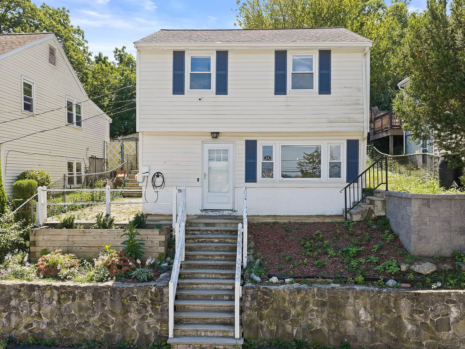 3 bed, 1.5 bath, 1342 sqft, $3,600 — Photo 1