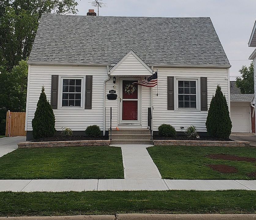 1st image of 22321 Beckford Ave