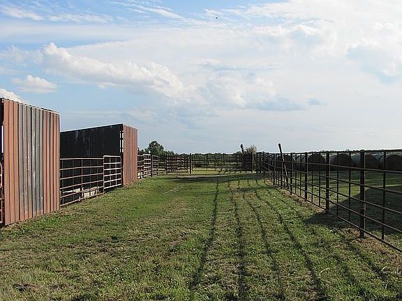 3rd image of 8924 State Road B
