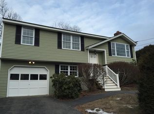 45 Hillcrest Rd, Dracut, MA 01826