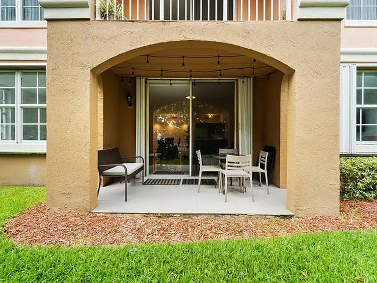 19999 E Country Club Dr #1108 — Photo 12