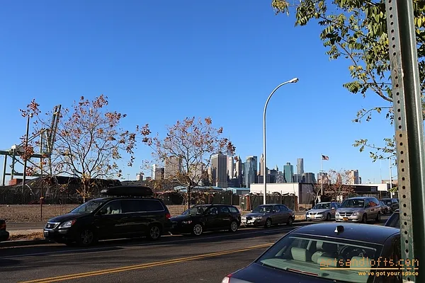 Rented by aptsandlofts.com | media 18