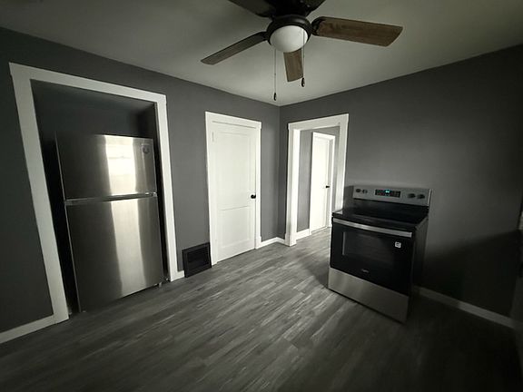 3rd image of 620 N 4th St