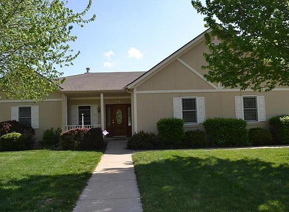 3rd image of 8115 N Delta Dr