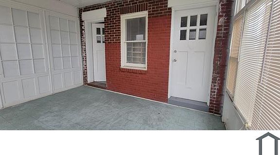 3rd image of 6149 W Columbia Ave Floor 3