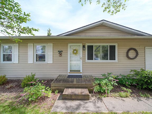 3rd image of 5477 Sherwood Dr