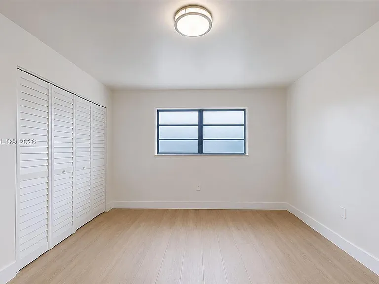 1670 W 42nd St #1672 — Photo 34